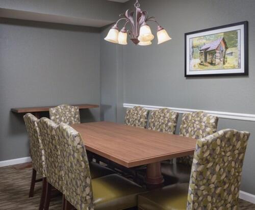 One-Bedroom Condo,742861690:JPEG