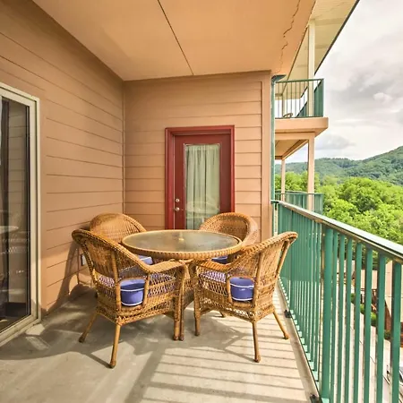 High Above It All Condo With Resort Amenity Access-3